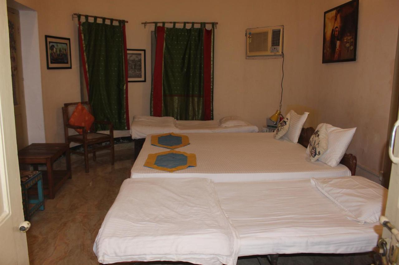 Cozy Inn Varanasi Exterior photo
