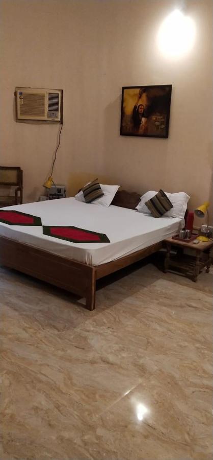 Cozy Inn Varanasi Exterior photo