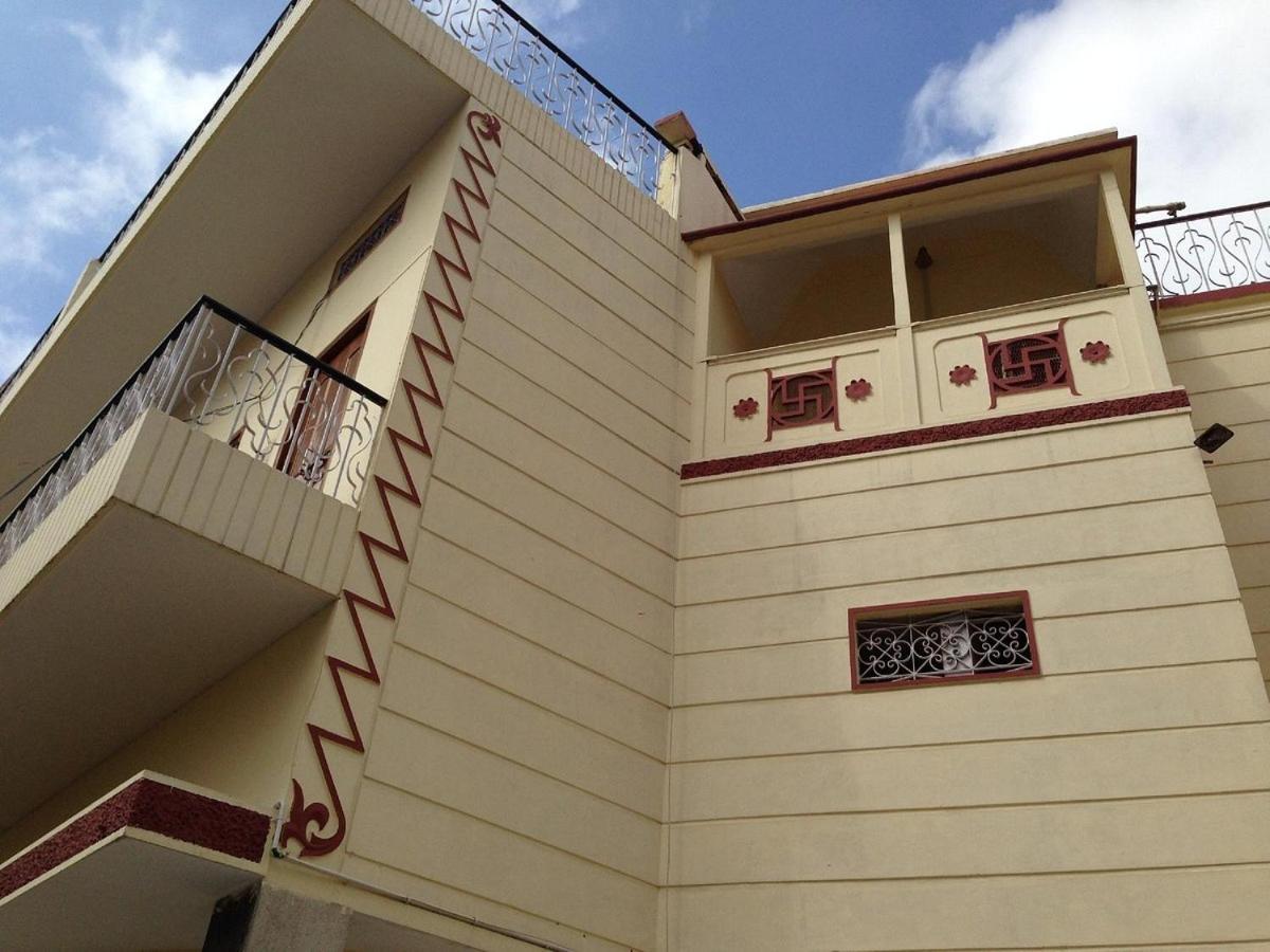 Cozy Inn Varanasi Exterior photo