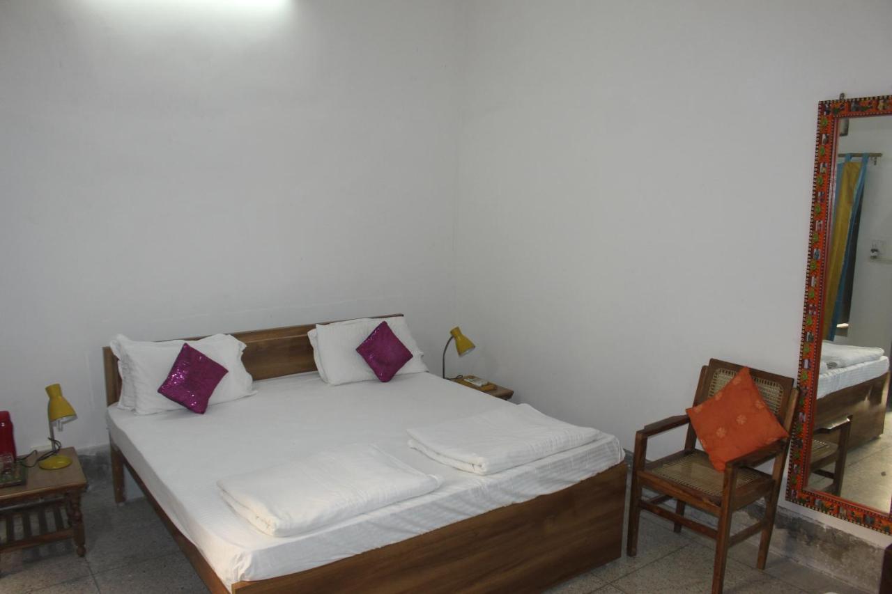 Cozy Inn Varanasi Exterior photo